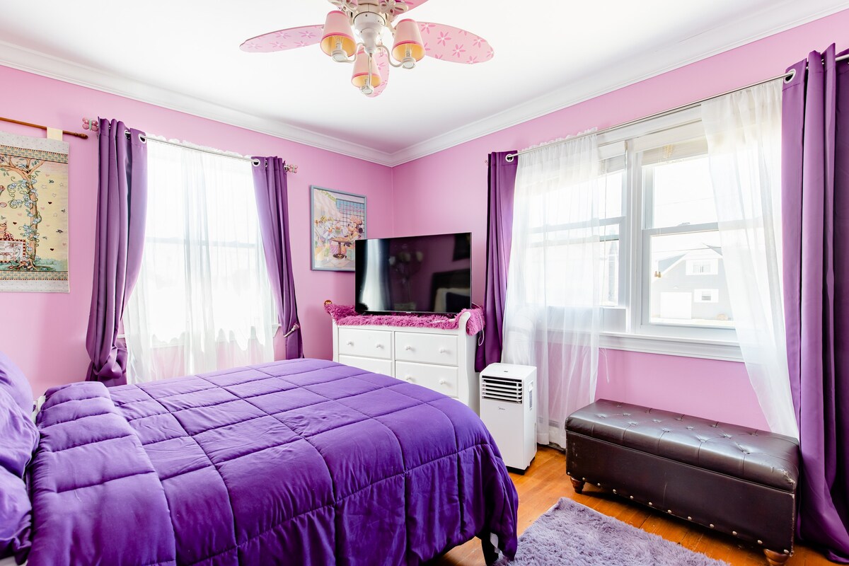 Lovely pink bedroom