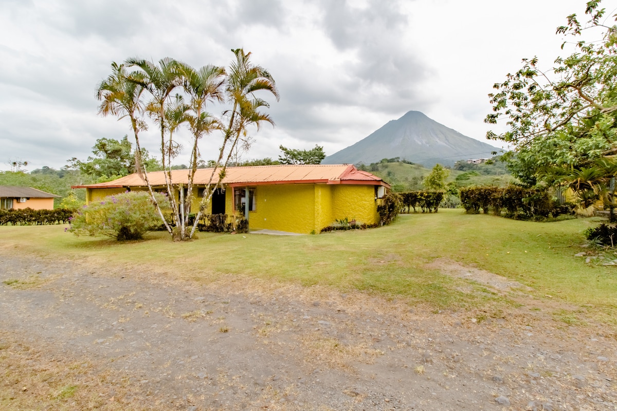 Cabina Vista al Volcán