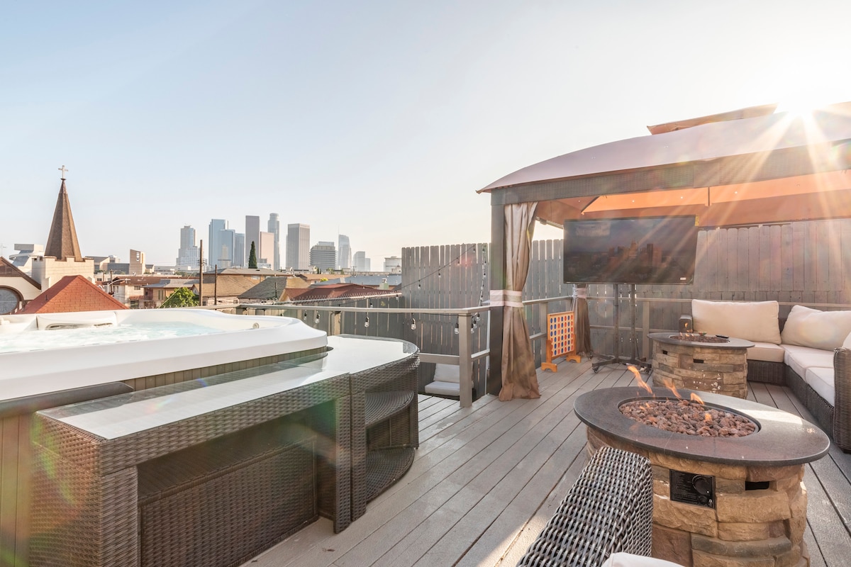 Gorgeous DTLA House w/ View + Hot Tub!