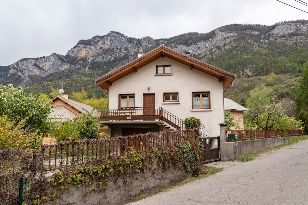 Maison 8 pers à l 'Argentière La Bessée