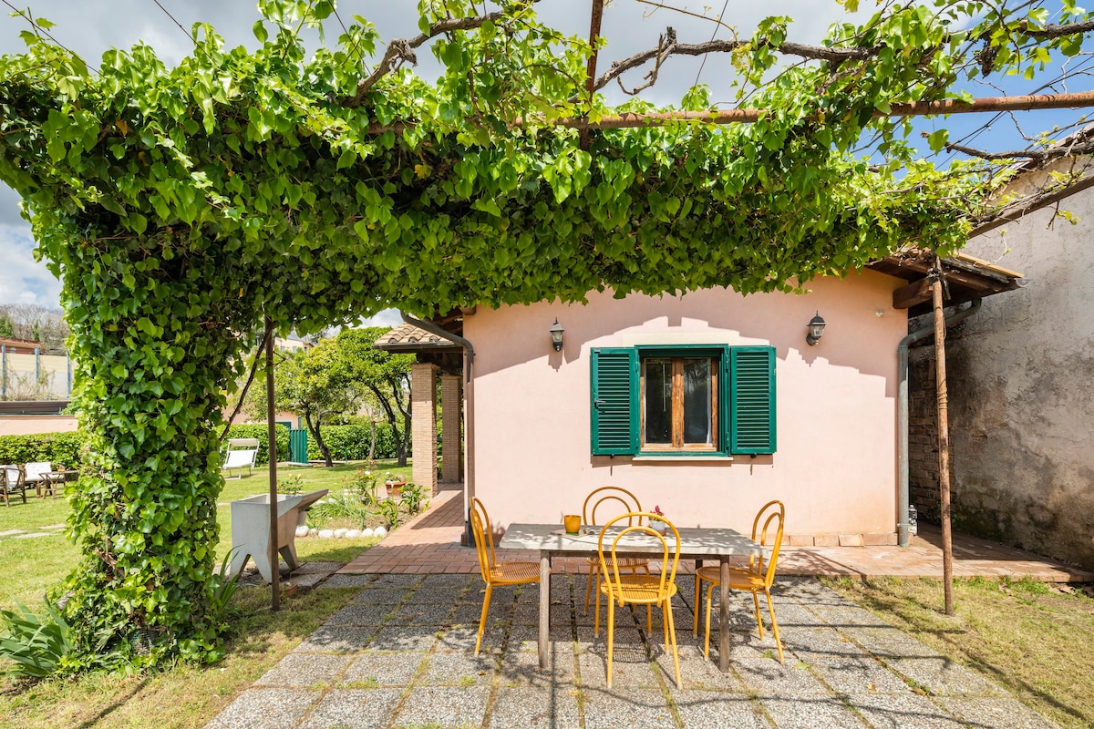 Rome Oasis - Cottage with private garden