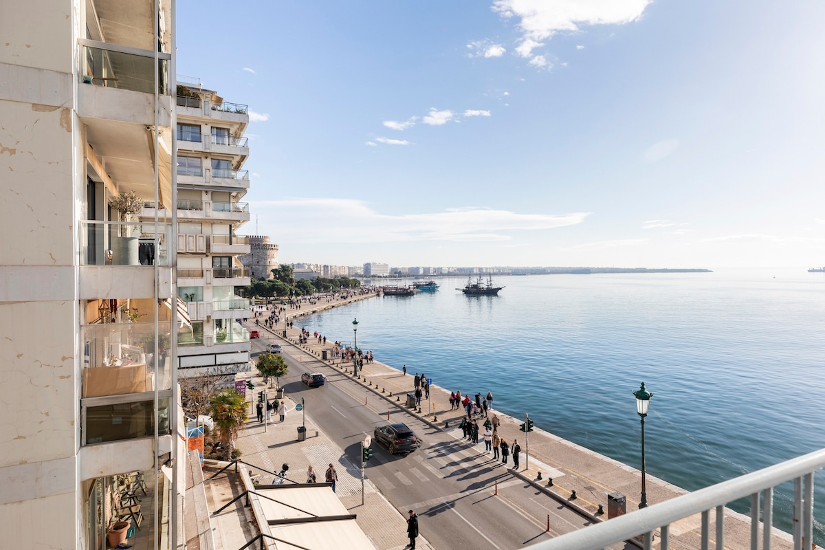 #Primavera: Seafront apt with White tower view