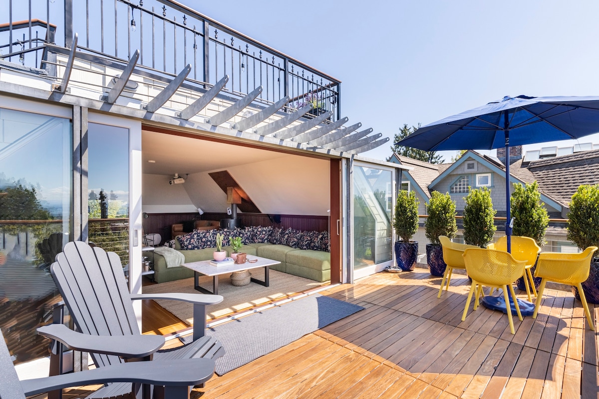 Quintessential Foursquare w/stunning roof terrace