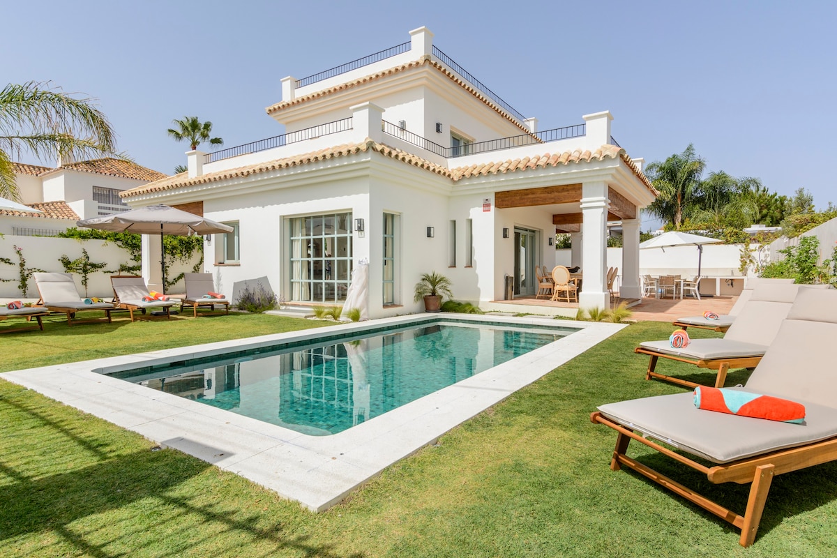 Villa del Mar close to the Beach on offer