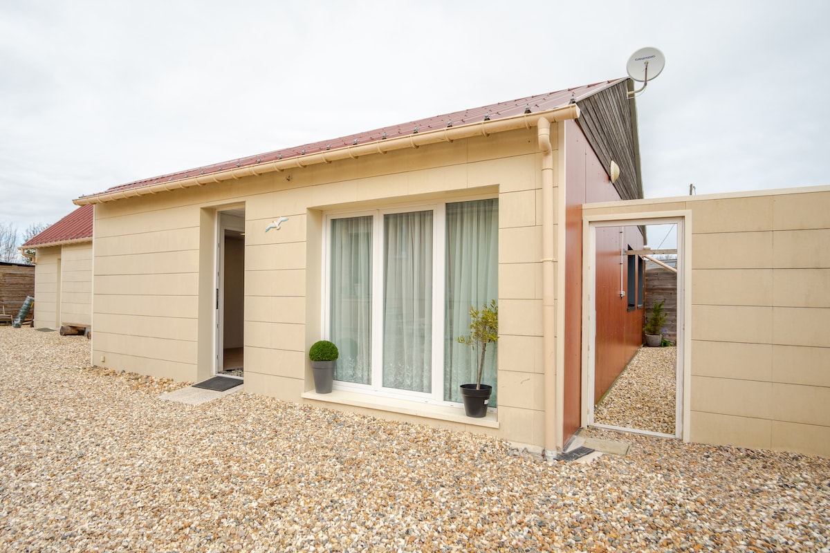 Petite maison au bord de mer