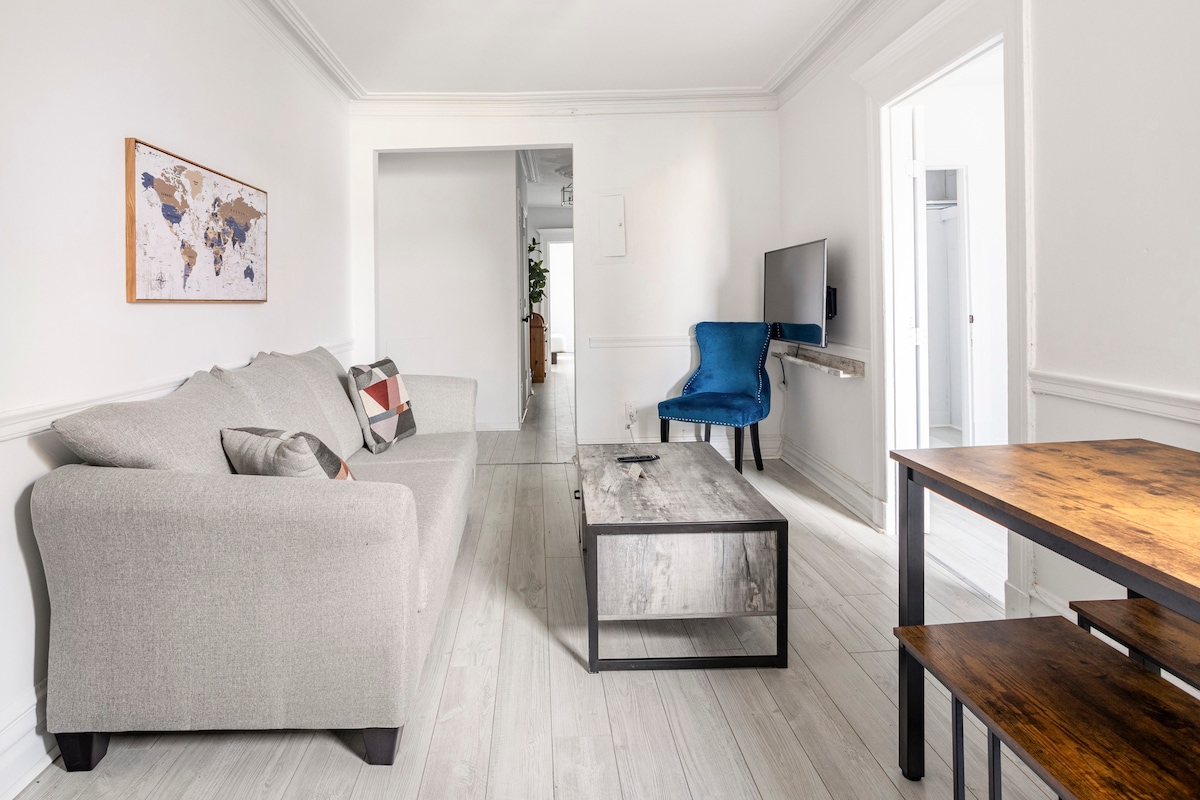 Outstanding 4BR downtown Montreal Griffintown