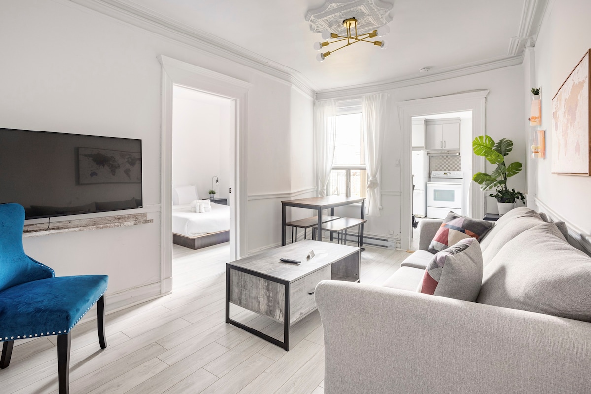 Outstanding 4BR downtown Montreal Griffintown
