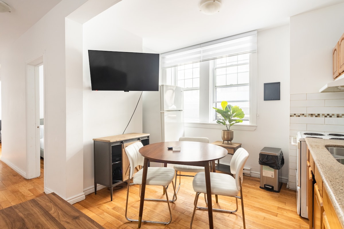 Premium location | Lovely 3 BR downtown Montreal