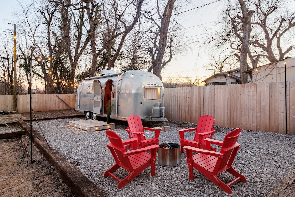 Blue Bungalow/ 66 Airstream OU Med/Downtown $0 fee