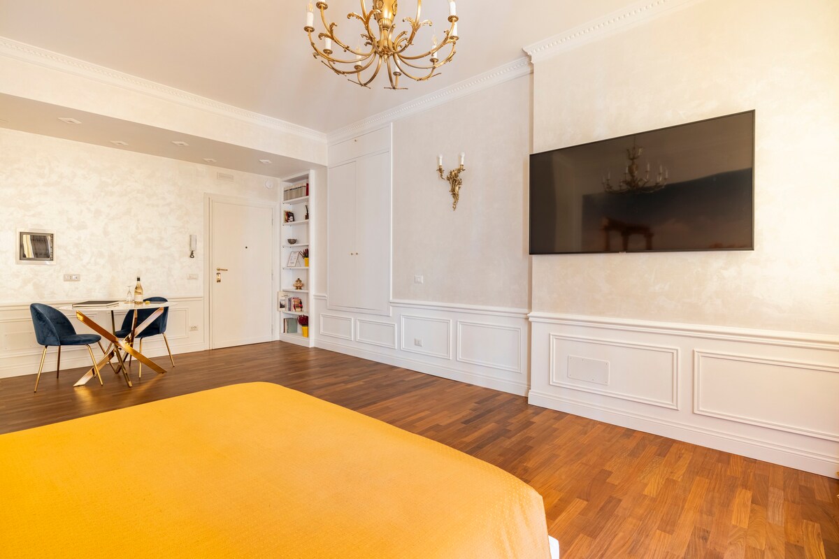 Exclusive  apartment 20 mt fromTrevi Fountain