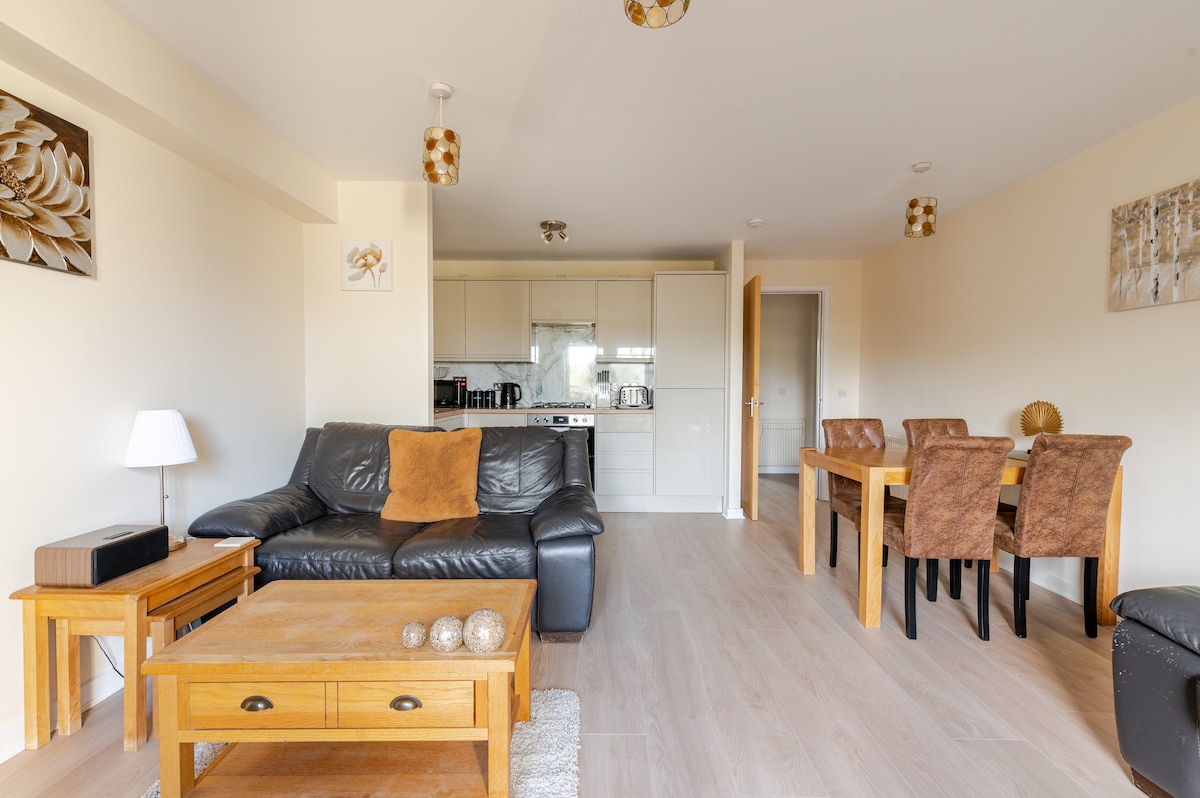 Edinburgh Apartment - Thorntreeside