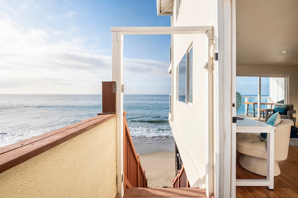 Honeymoon Oceanfront Suite on Malibu Road