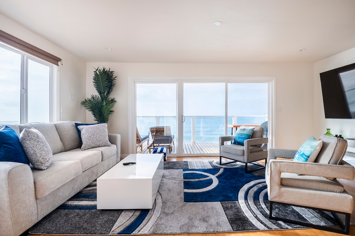 Honeymoon Oceanfront Suite on Malibu Road