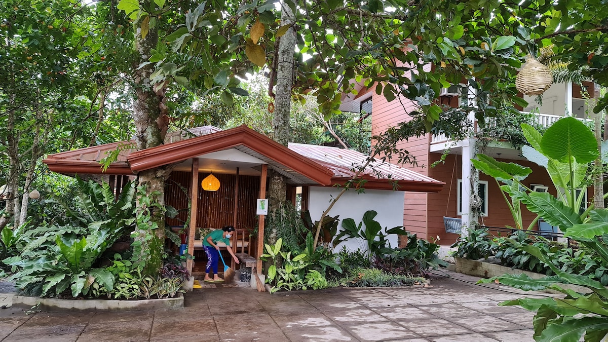 Nato 's Farm - Bamboo Cottage ，共用泳池