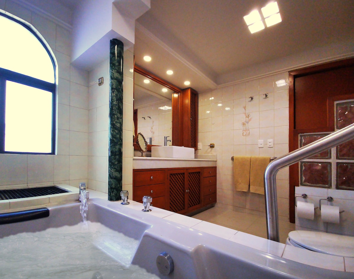 Loft # 2-按摩浴缸-空调和暖气-提供