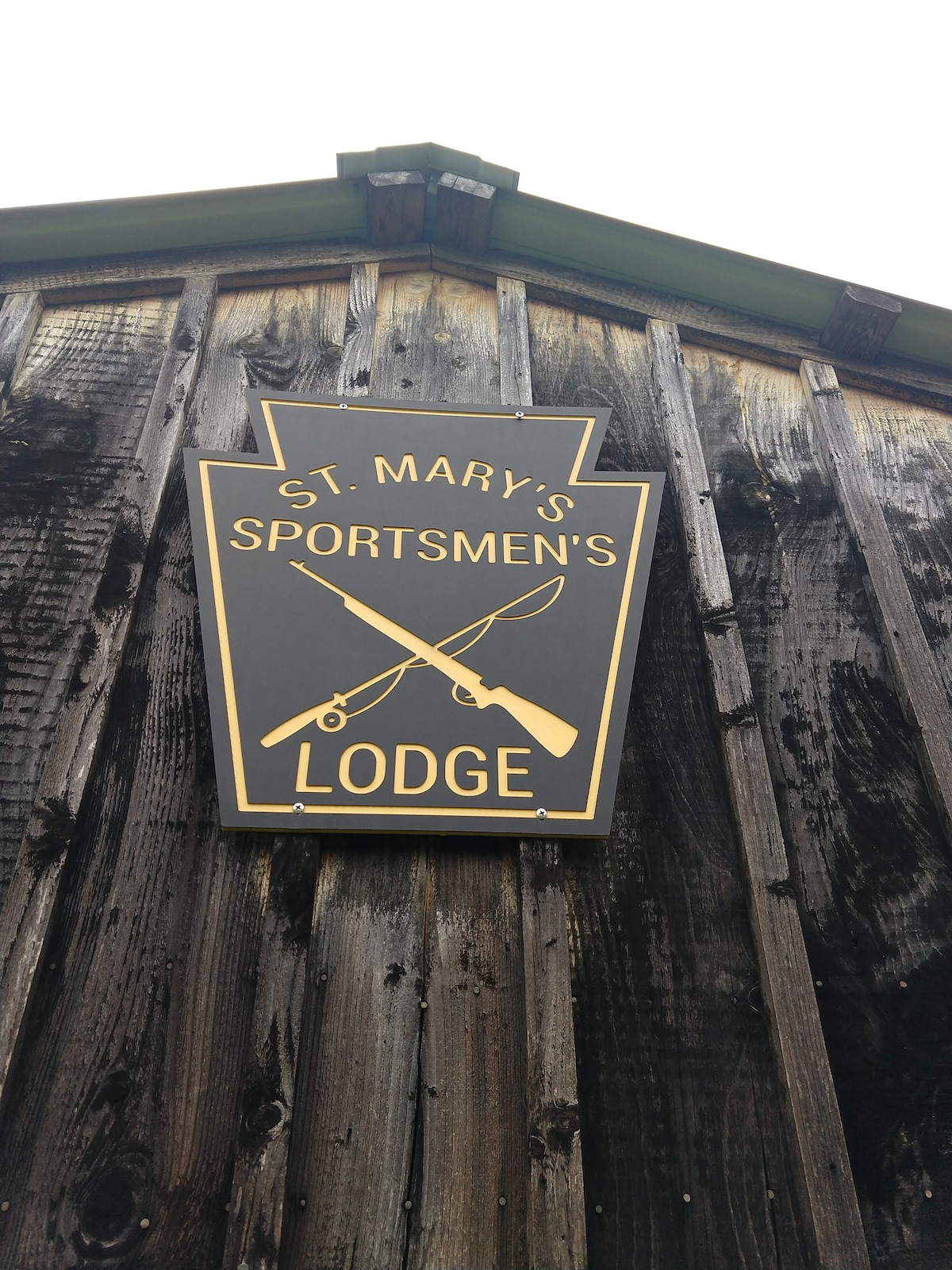 Sportsmen 's Lodge