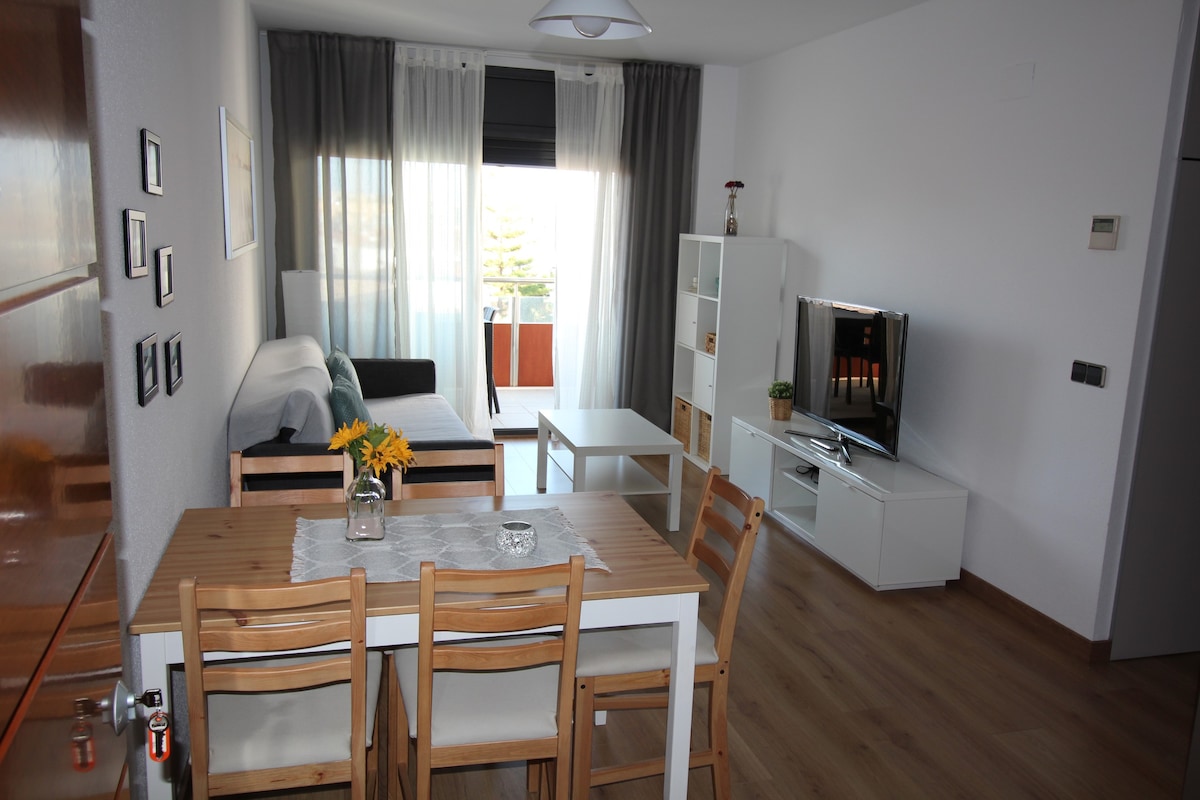Holidays apartment in luxury complex.Wifi/Parking.