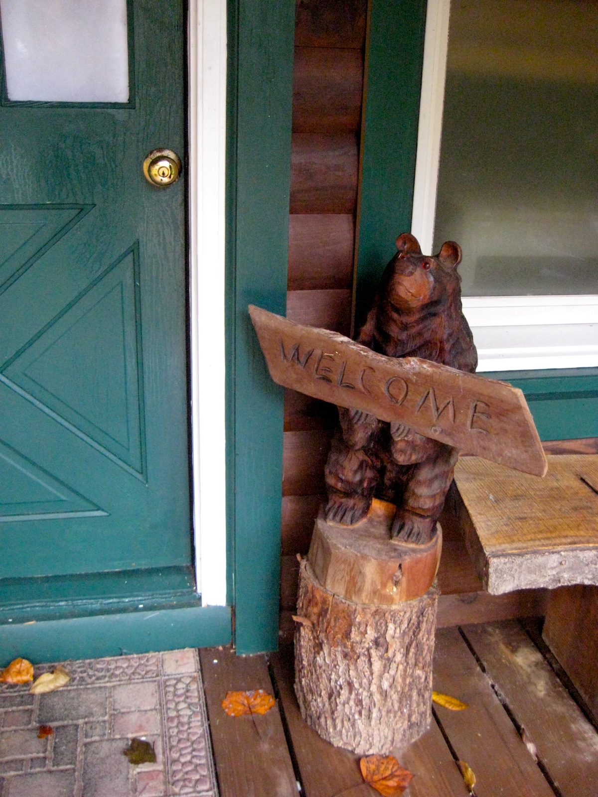 The Shady Bear Cabin