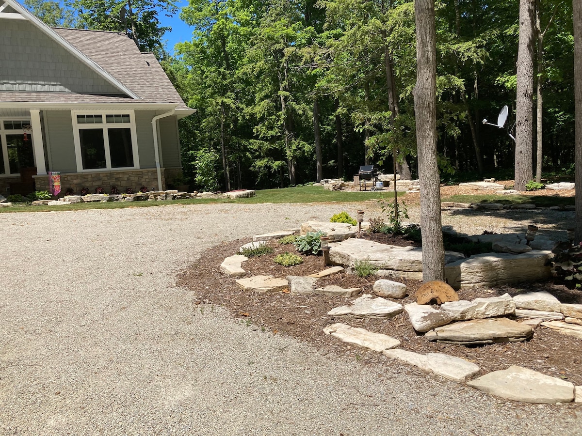 The House On Wooded Ridge