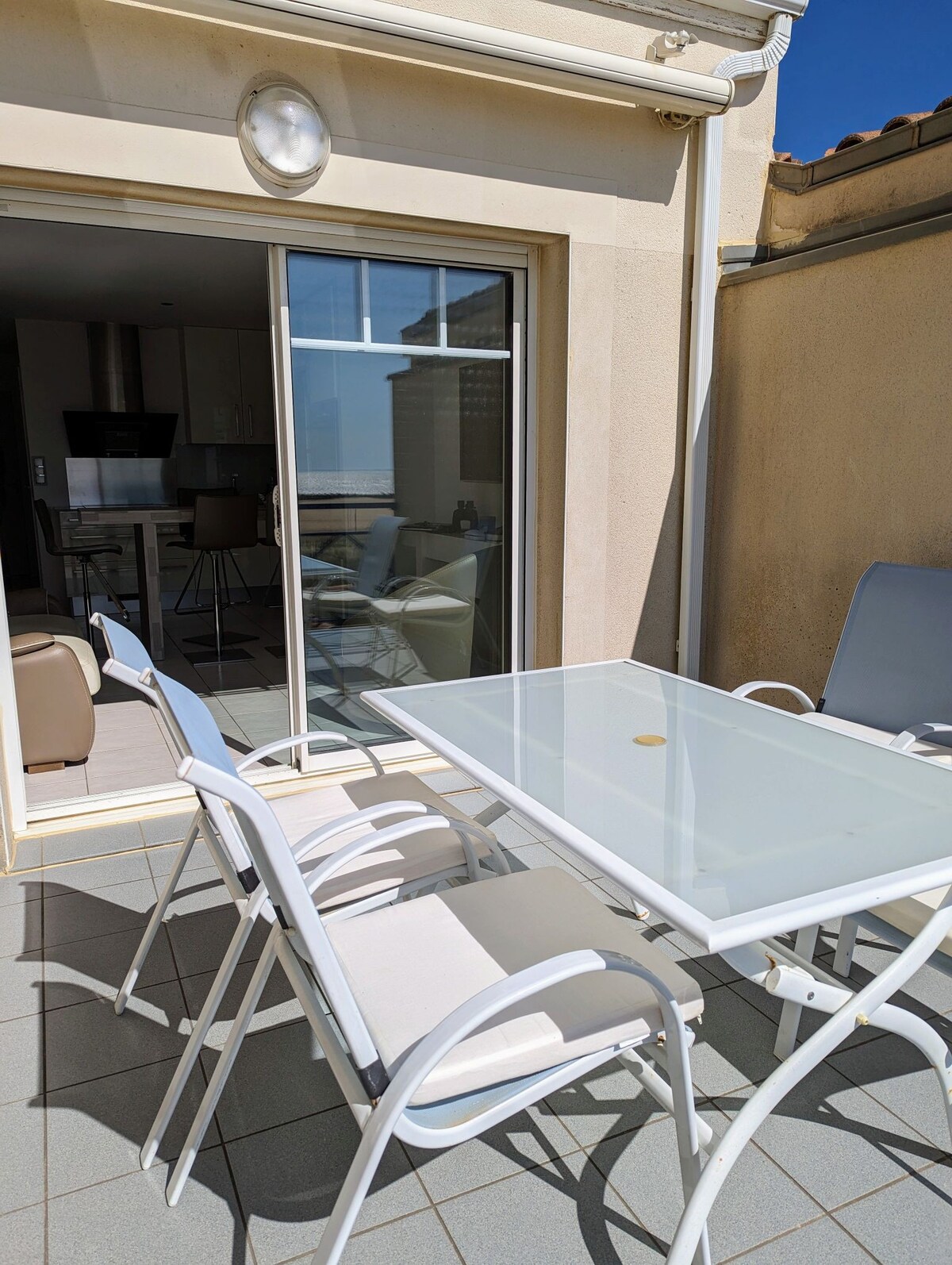 Soleil couchant :Appartement avec terrasse vue mer