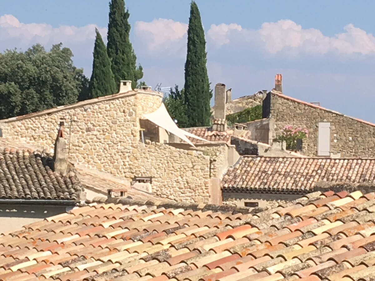 Le studio sur les toits au cœur du Luberon