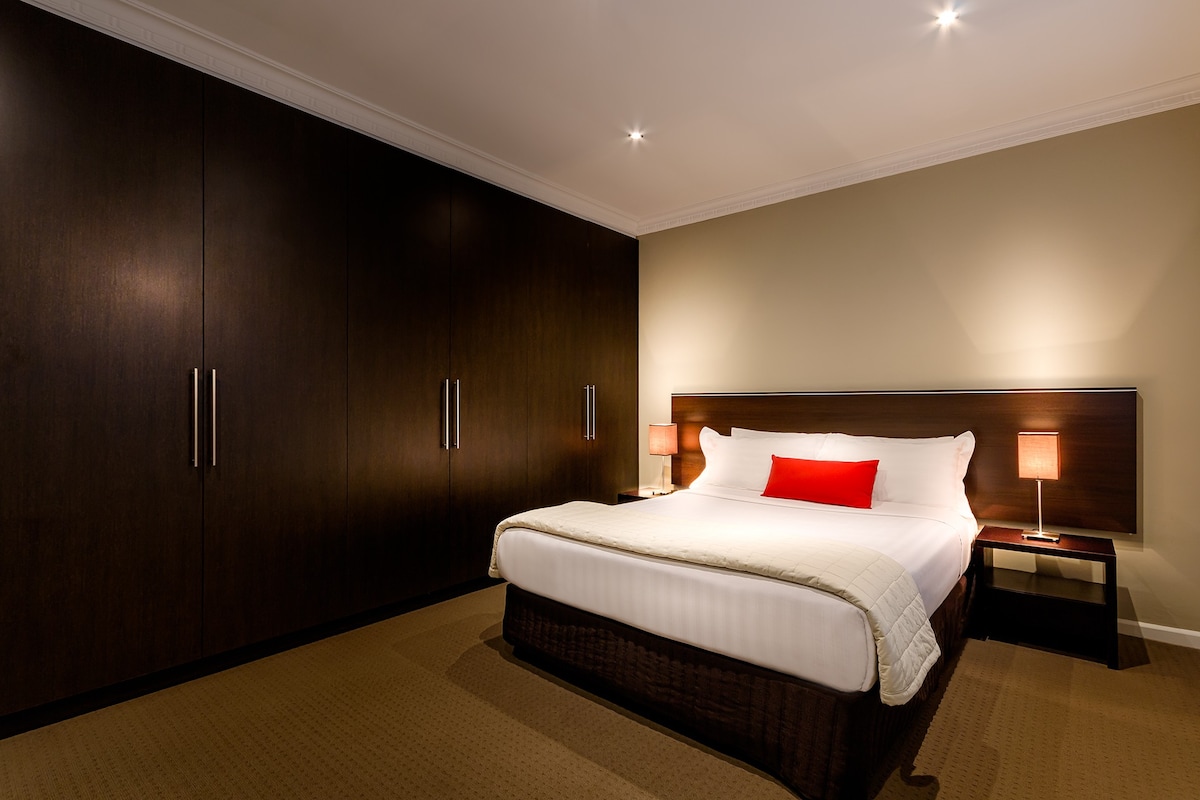 3 Bedroom Apartment/Serv Apart in St Kilda