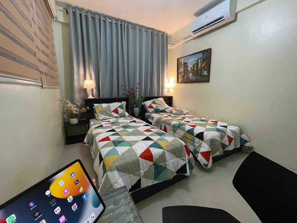JResidences -Cozy Home (Room 4)