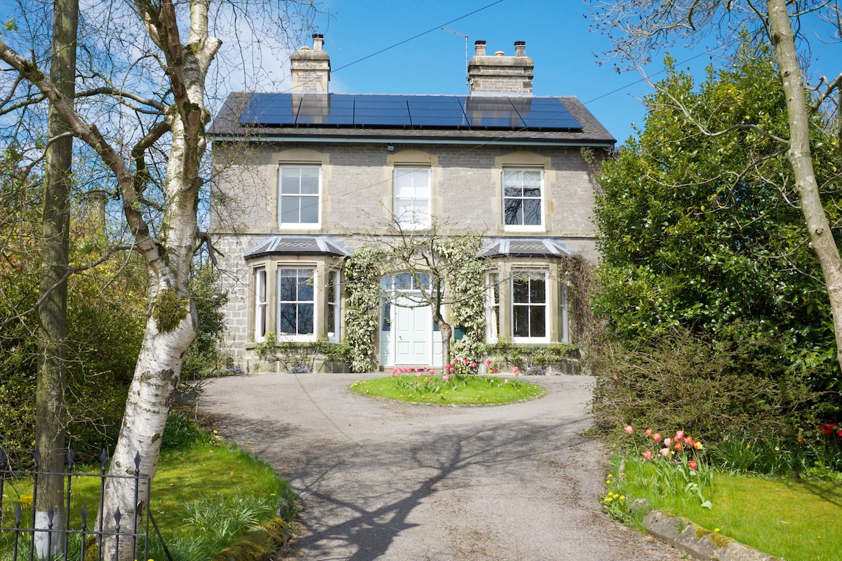 The Old Manse, 5 bedroom, Peak District