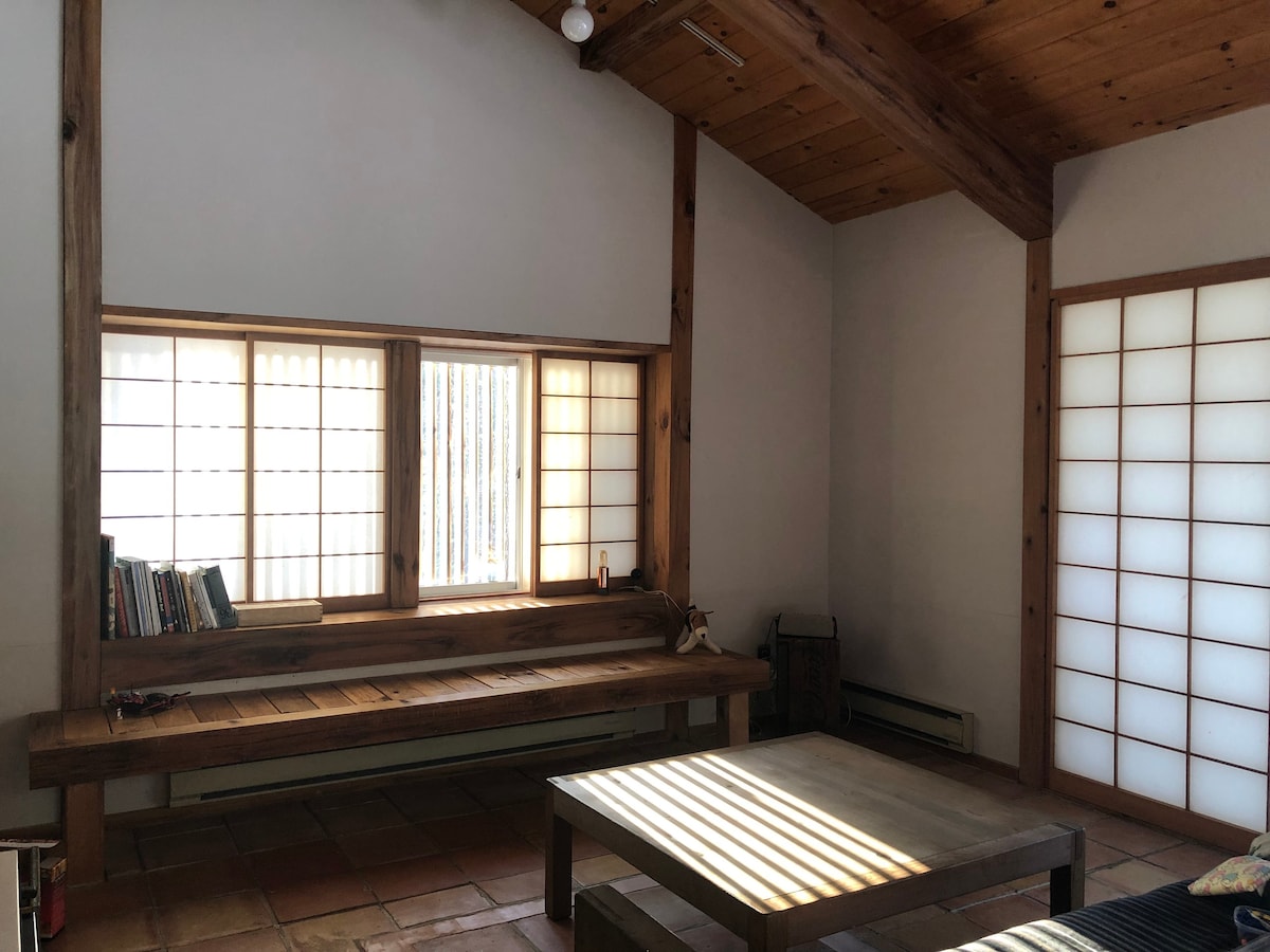 小明加-林地日本小木屋。