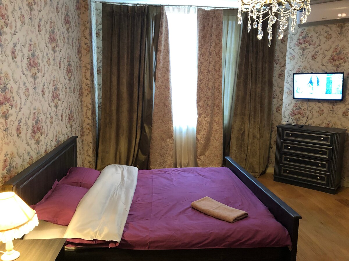 VIP。公寓。3间卧室。Pushkinskaya地铁站。