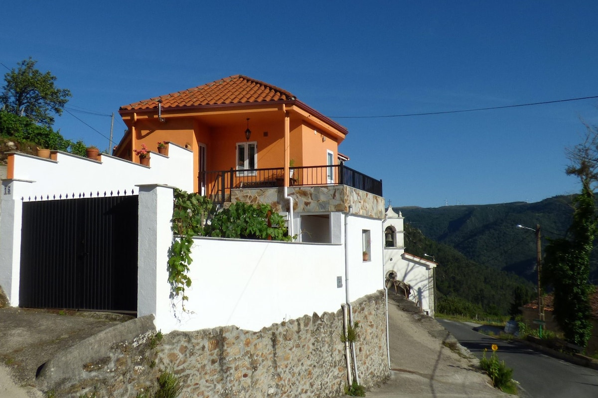 Casa en la Ribeira Sacra, Pombeiro