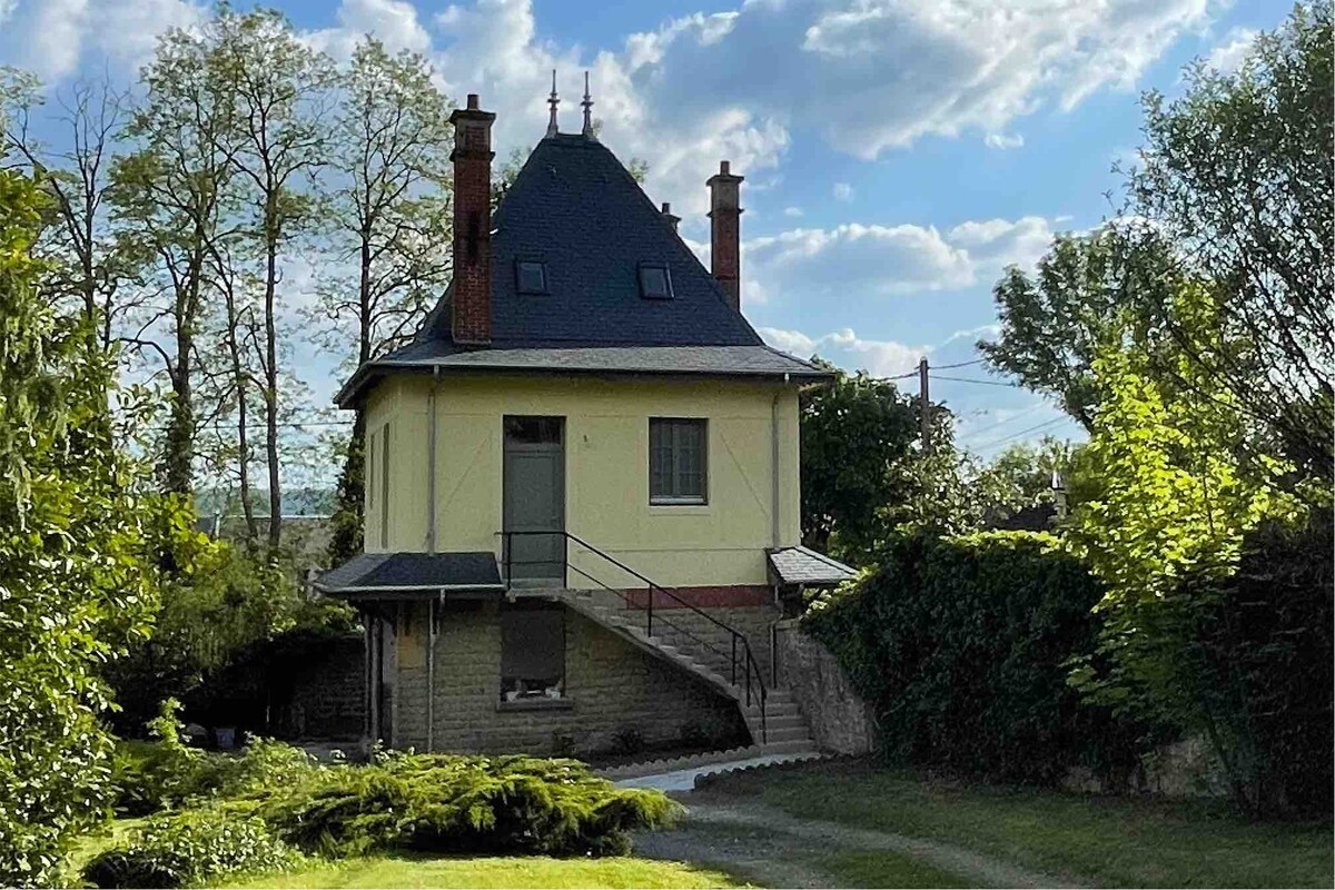 Maison indépendante sur les hauteurs de Sedan