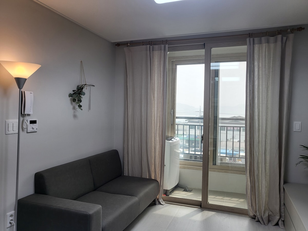 Yeosu Yeosu全新4人海景公寓/与家人或朋友一起舒适放松的一天/403