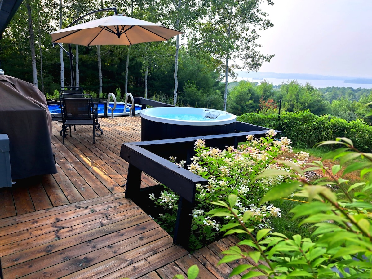 Oriole Ridge Cabin; King suite, Hot tub, Pool, BBQ