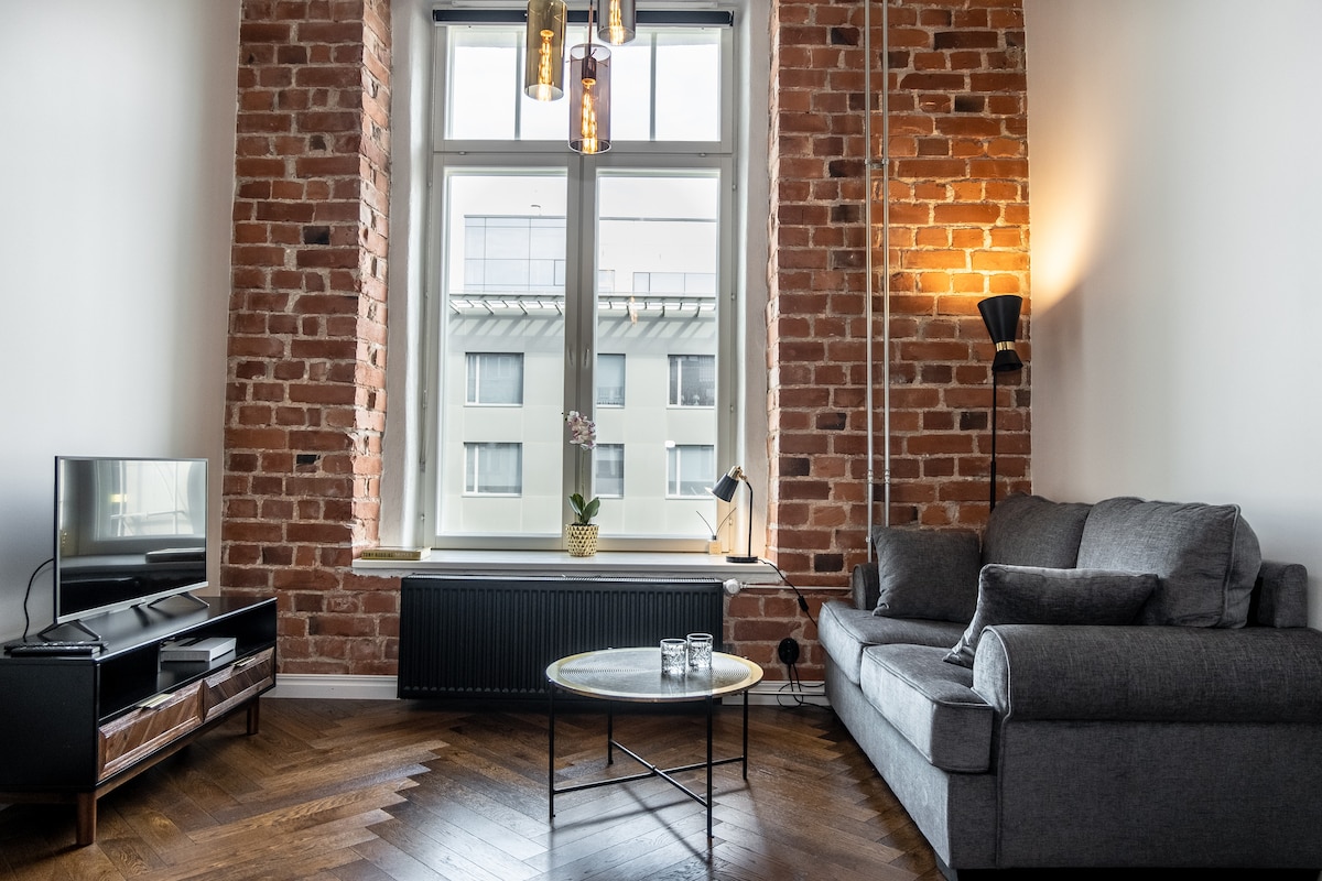 Trendy Loft in Center with Free Gym