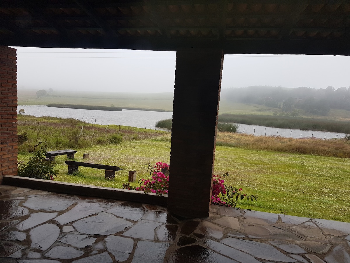 Casa Grande Salvador (Tapalpa) con Lago Natural