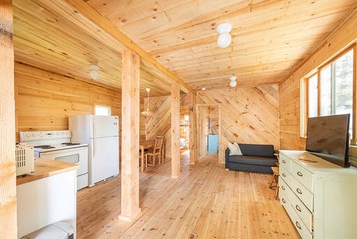 白兰地湖上的Muskoka Lake Cottages-8小木屋
