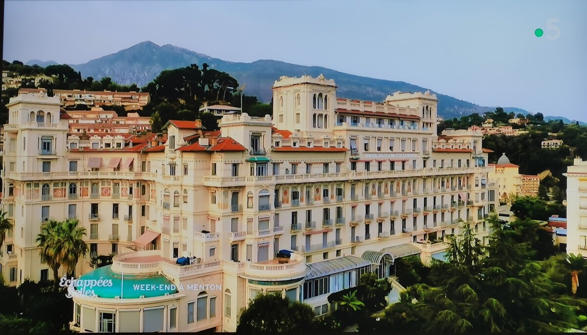 Riviera Palace face mer
