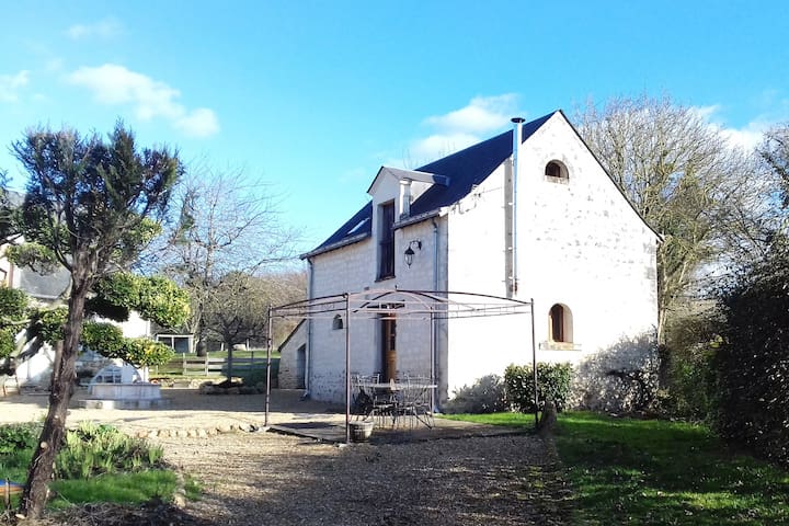 Saint-Georges-du-Bois的民宿