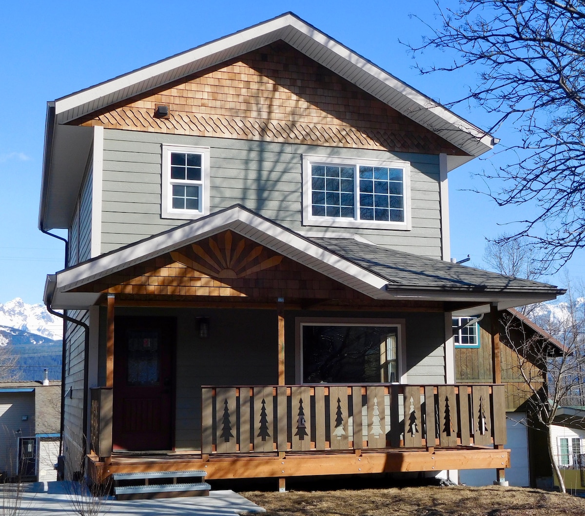 Seward Mountain View Lodging