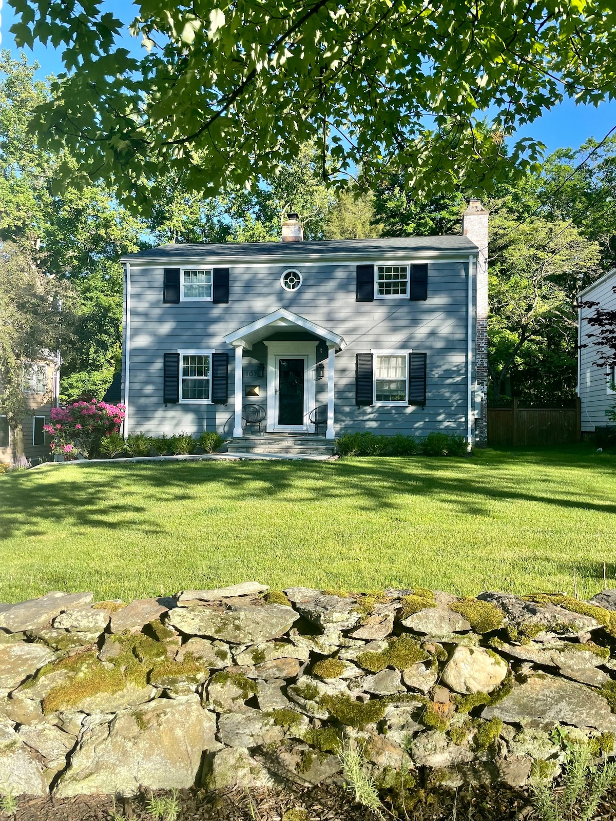 Cozy English Summer House in Connecticut