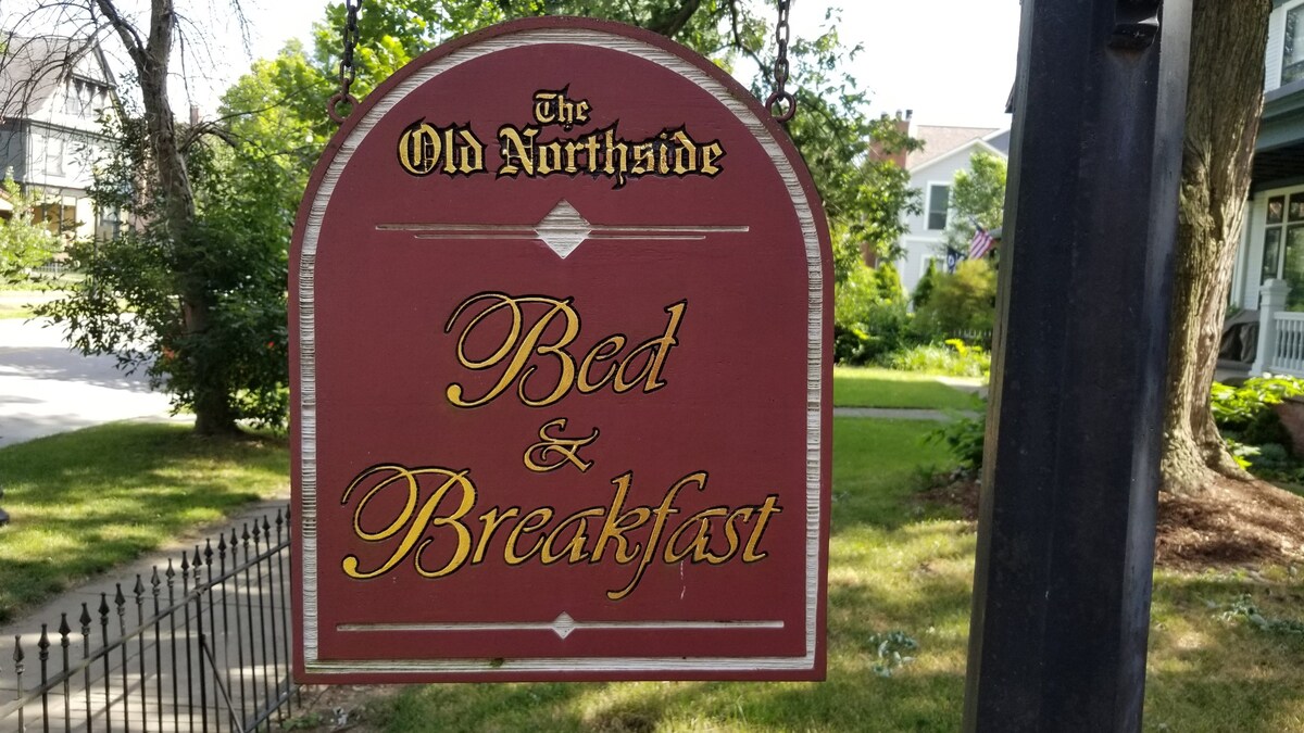 Old Northside住宿加早餐旅馆、按摩浴缸和壁炉