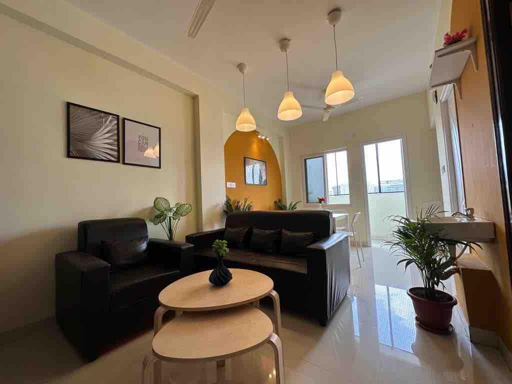 Ochre: 1Bhk Humble Abode in Financial District