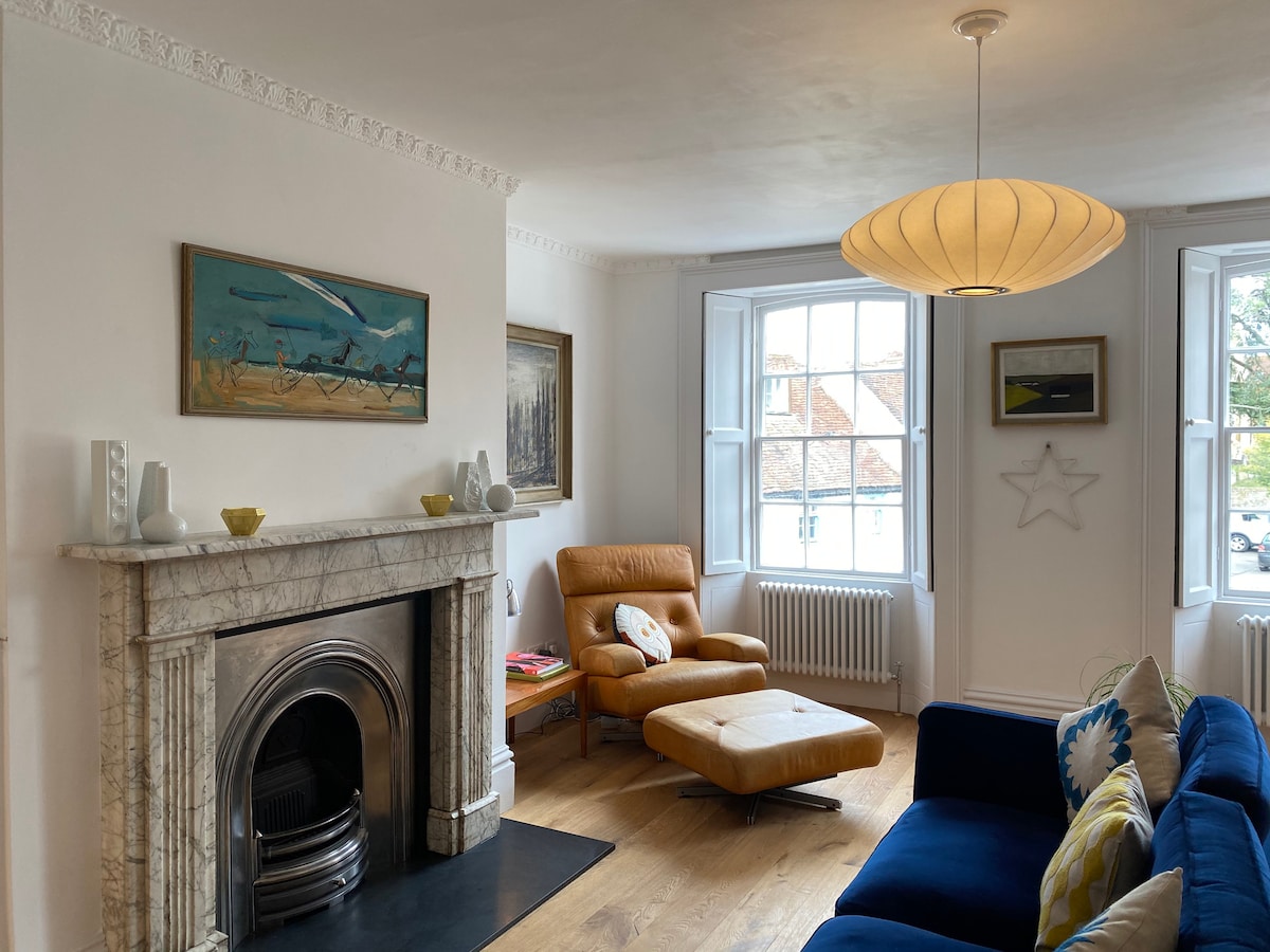 Stunning Flat in The Heart of Midhurst Old Town