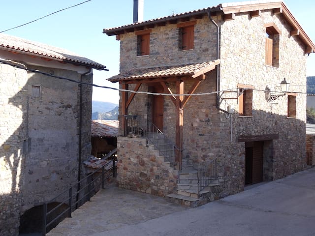 Montcortes de Pallars的民宿