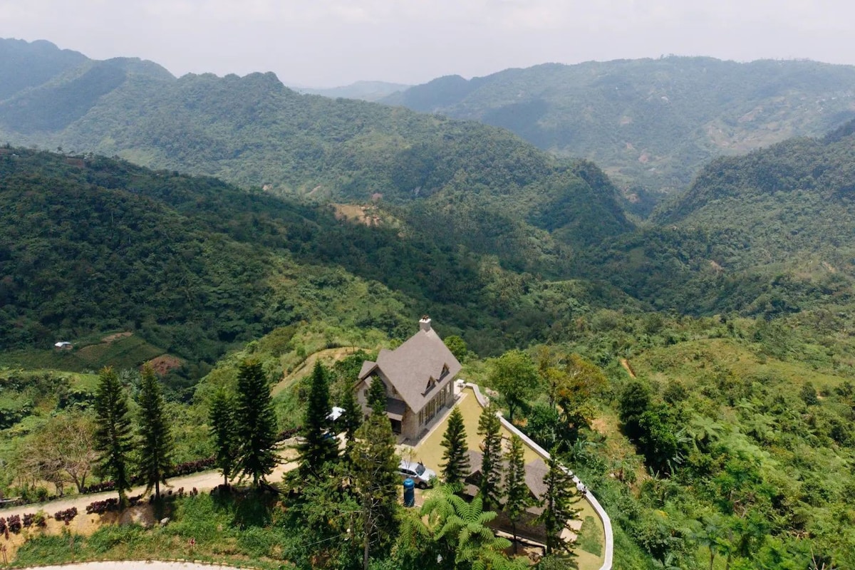 Country Stone House w/ Breathtaking view of Cebu