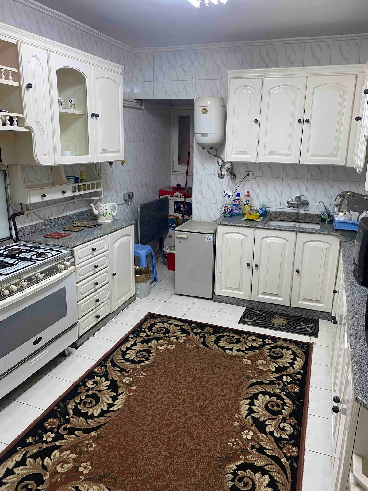 Cozy fully equipped APT KafrAbdo - Abo elnawatyr