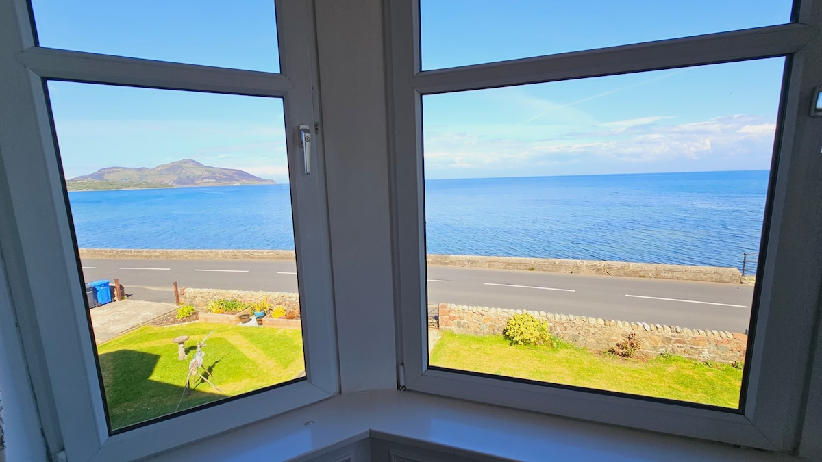 阿兰岛（ Isle of Arran ） ，俯瞰怀廷湾的壮丽景色