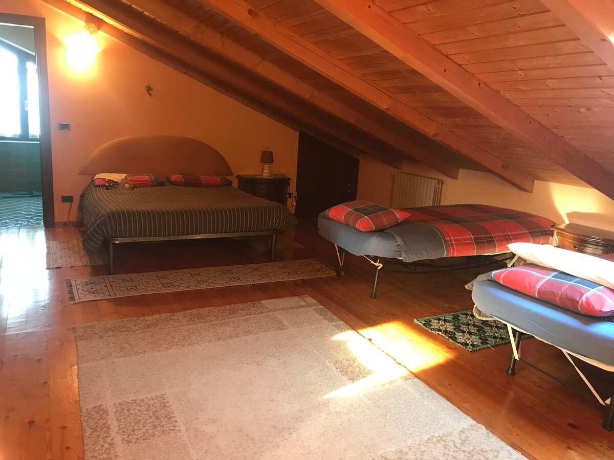 UVA客房，位于朗格（ Langhe ）和蒙费拉托（ Monferrato ）之间