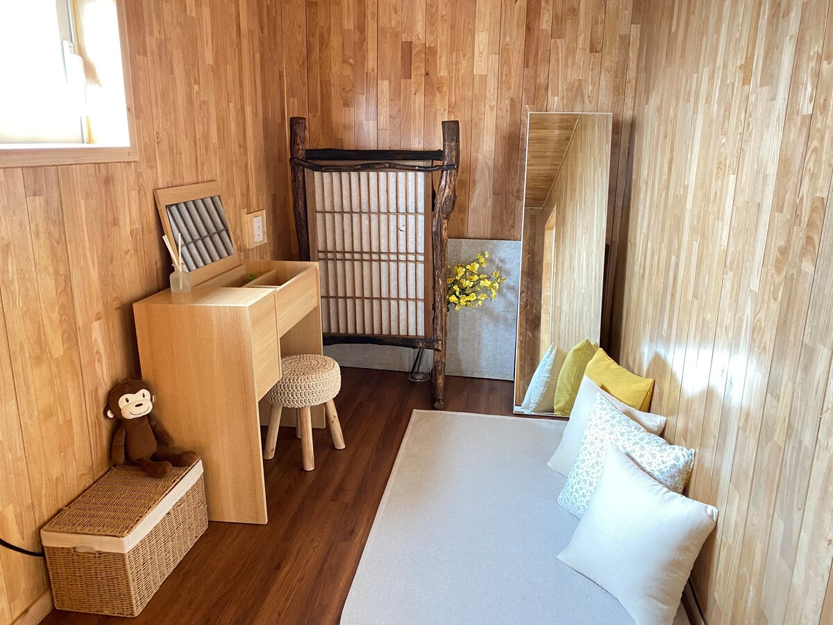 Aewol-eup石墙屋！济州的传统老房子！ 感受济州岛的感觉！免费橘子体验